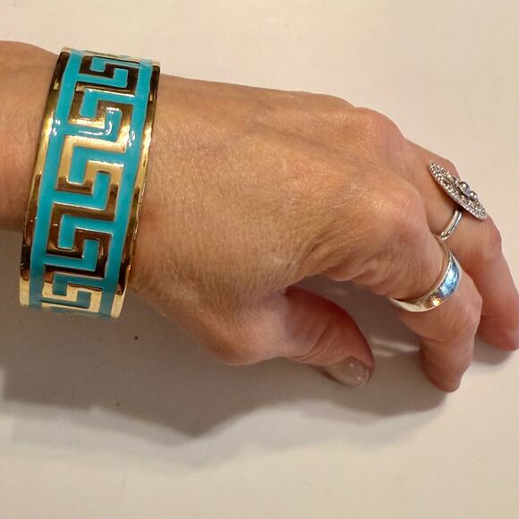 🎉HP!🎉 Lisa Stewart Greek Key Turquoise & Gold Bangle Bracelet - Picture 8 of 9